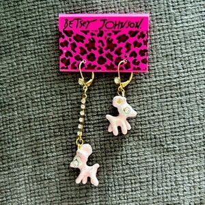 SALE! 🩷 Betsey Johnson Pink Pup Earrings NEW! So cute!